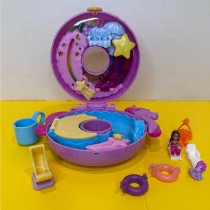 Polly Pocket Sparkle Cove Adventure Unicorn Floatie Compact